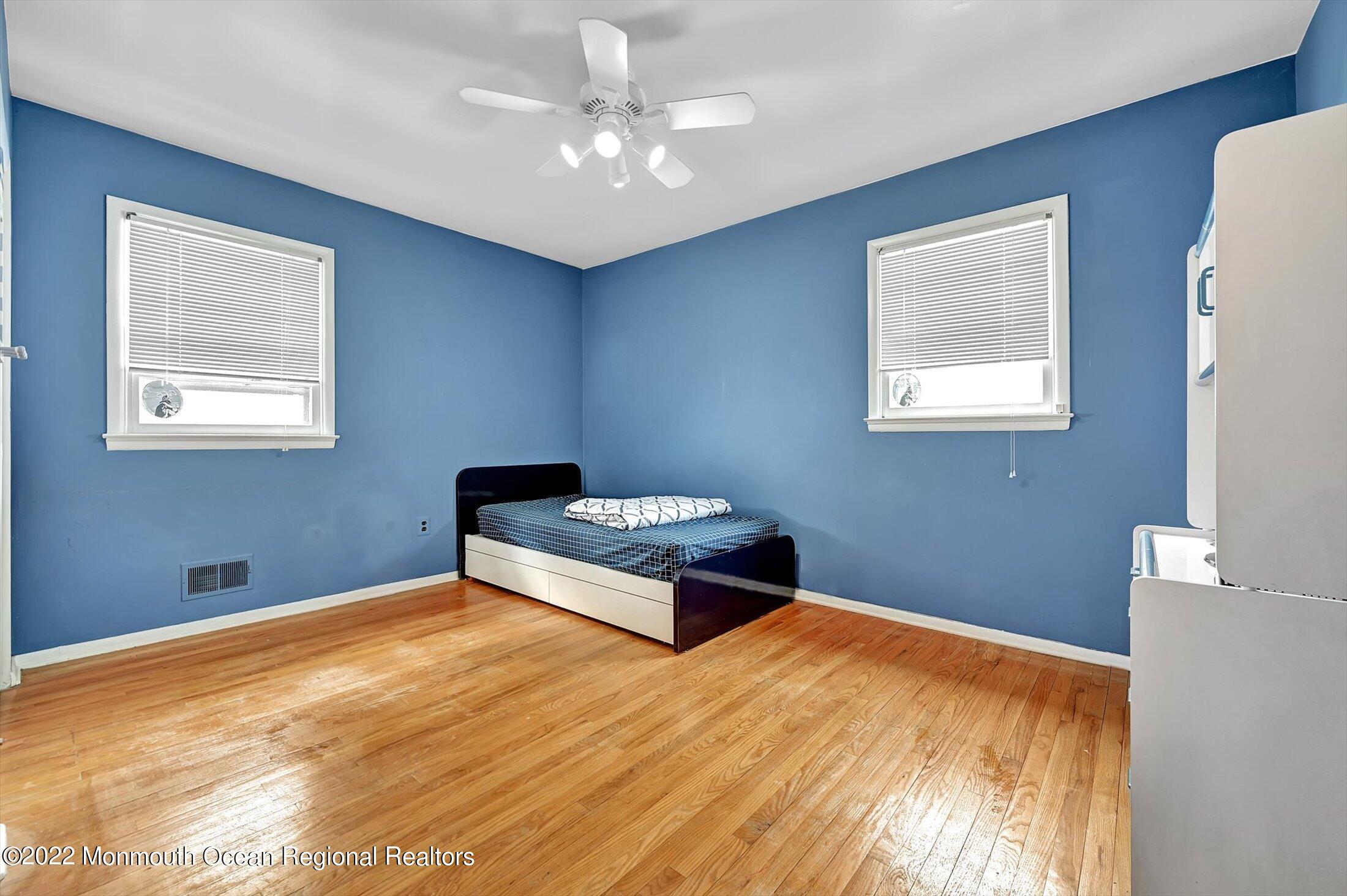 8 Alberta Drive Marlboro, NJ 07746 - Photo 22 of 29 BEDROOM