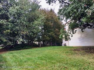 8 Alberta Drive Marlboro, NJ 07746 - Photo 27 of 29 YARD