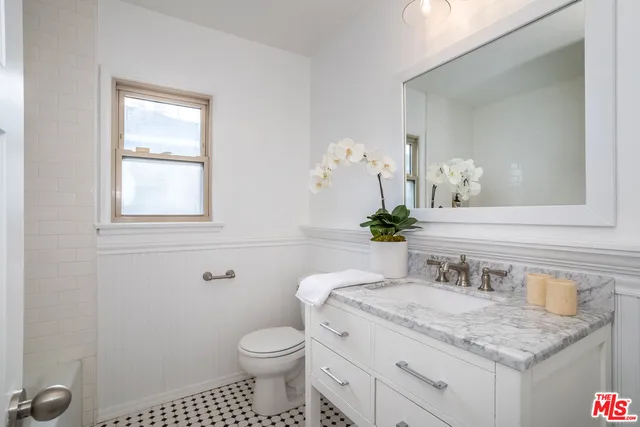 $2,100,000 | 1016 Indiana Court, Venice, CA 90291