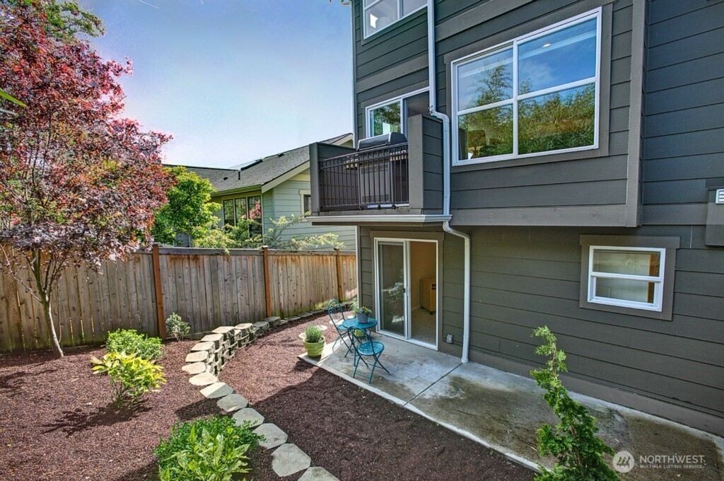 3806 Interlake Avenue North, Unit A Seattle, WA 98103 - Photo 1 of 10