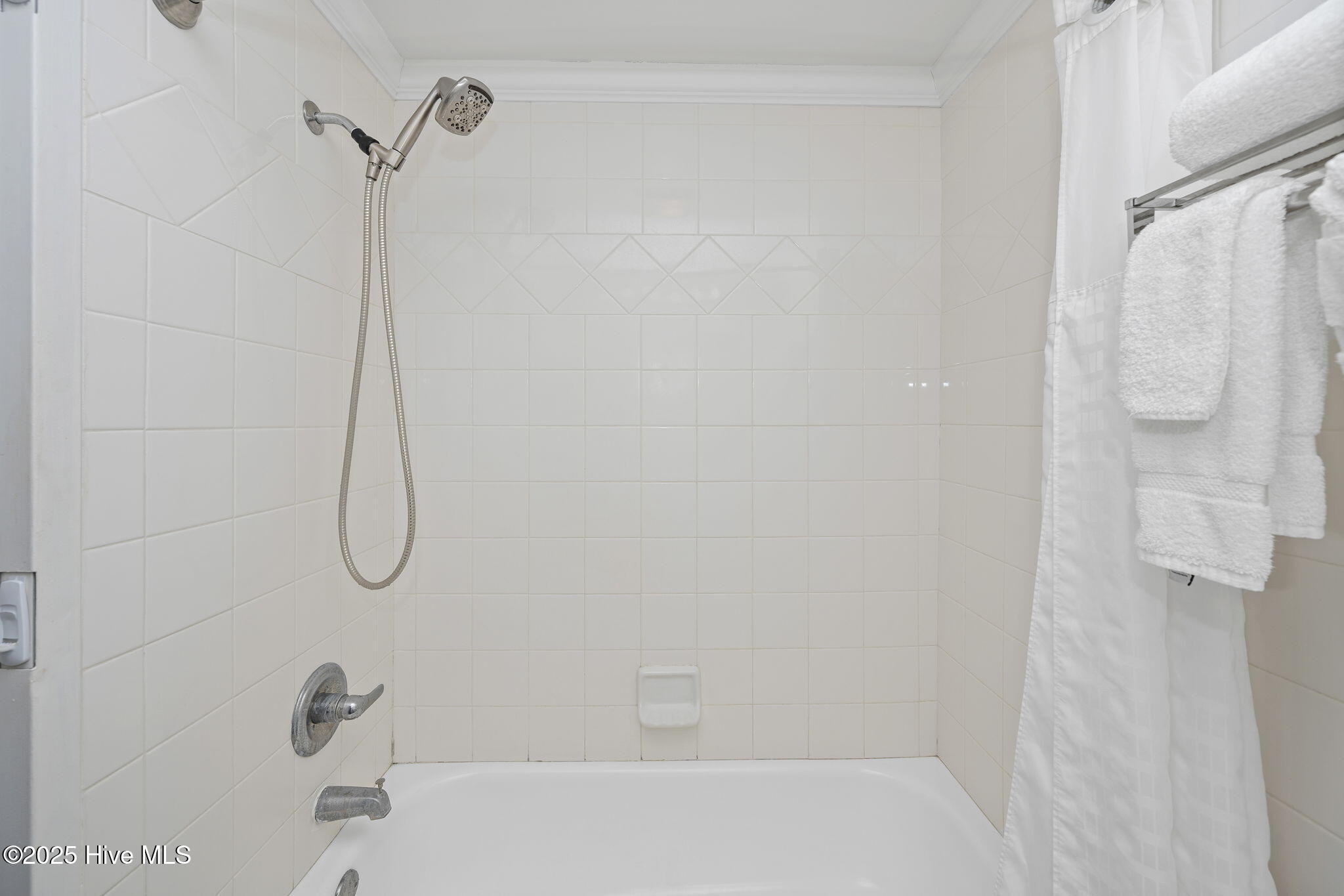 602 West Fort Macon Road, Unit 148 Atlantic Beach, NC 28512 - Photo 22 of 46 31-web-or-mls-148PalmSuites-Nov22-2025-0