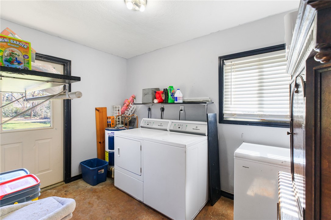 10434 Which Way Bryan, TX 77807 - Photo 17 of 28 photo digitally decluttered