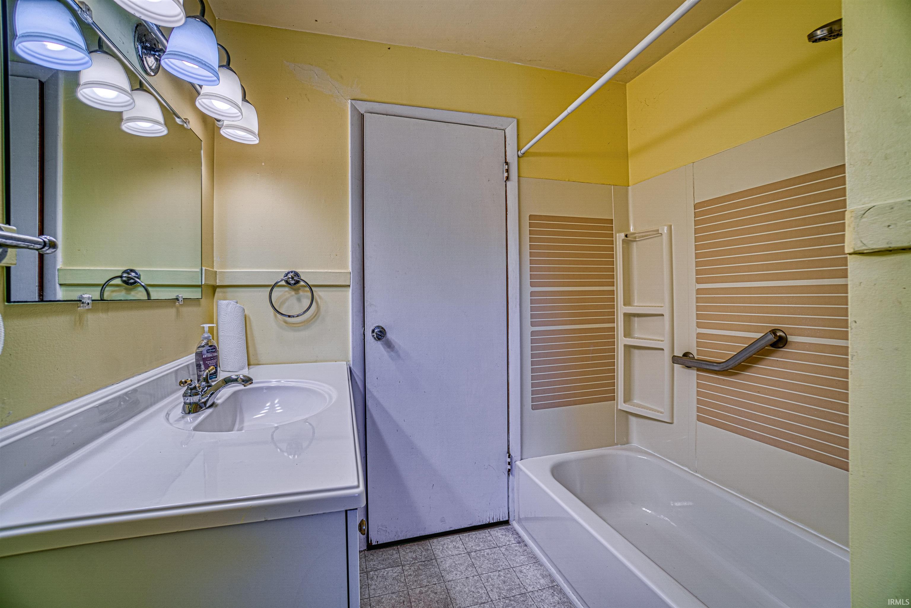 7322 Heim Road Chandler, IN 47610 - Photo 20 of 34 Gallery Image 20