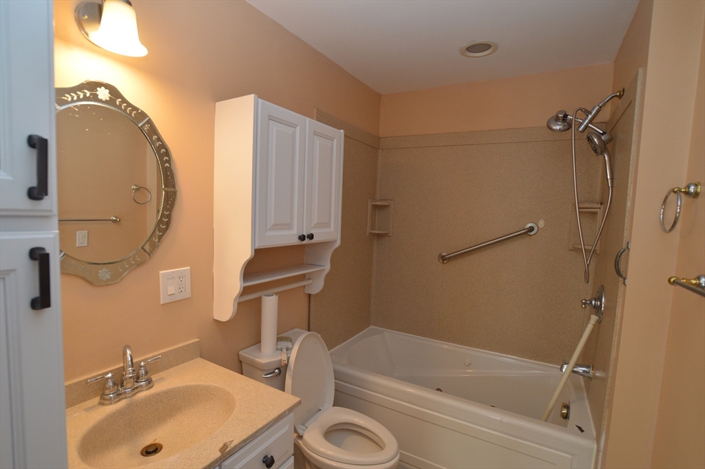 71 Proctor Street, Unit 2 Salem, MA 01970 - Photo 5 of 8