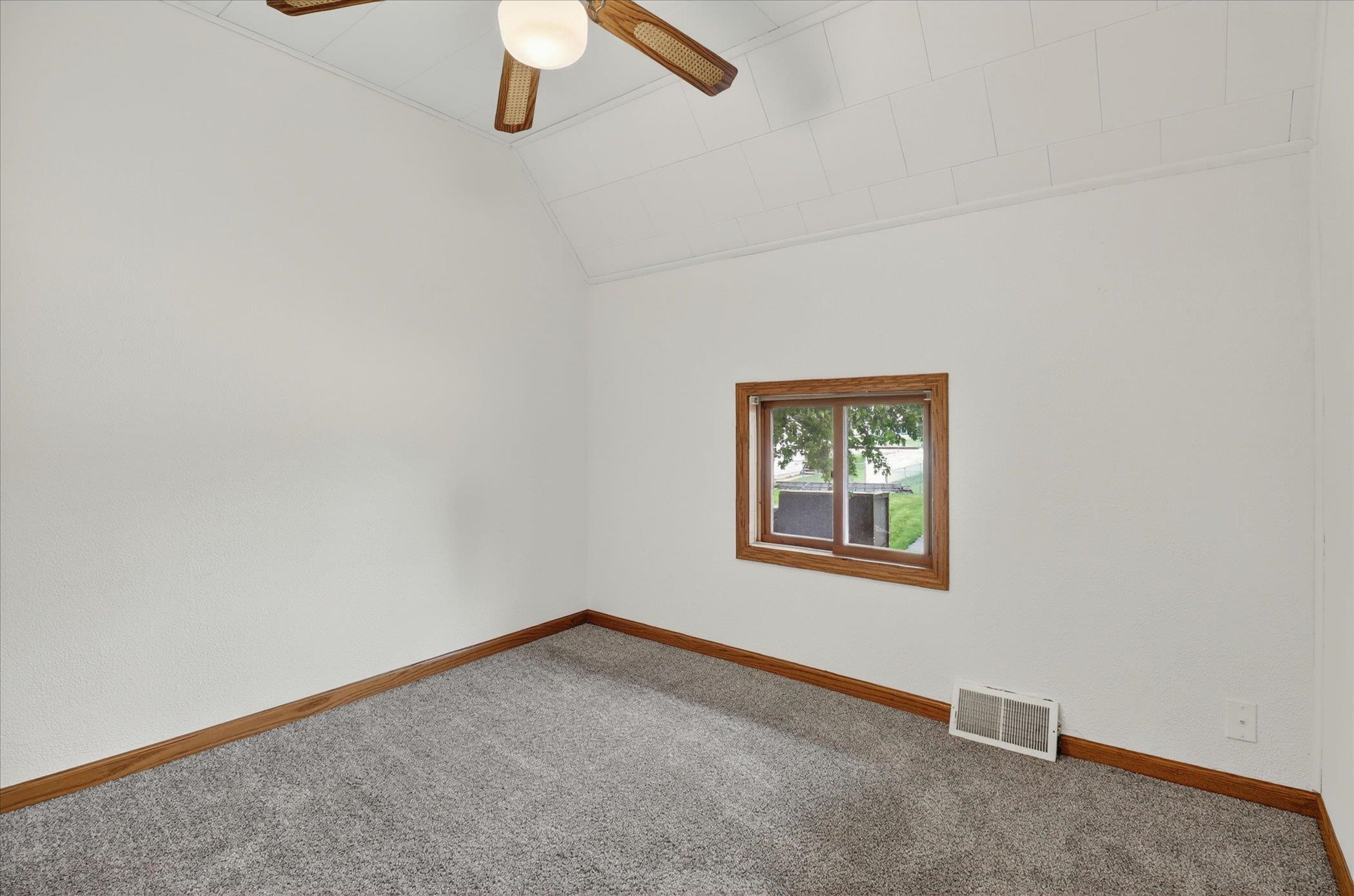 305 South John Paul Road Milton, WI 53563 - Photo 17 of 57