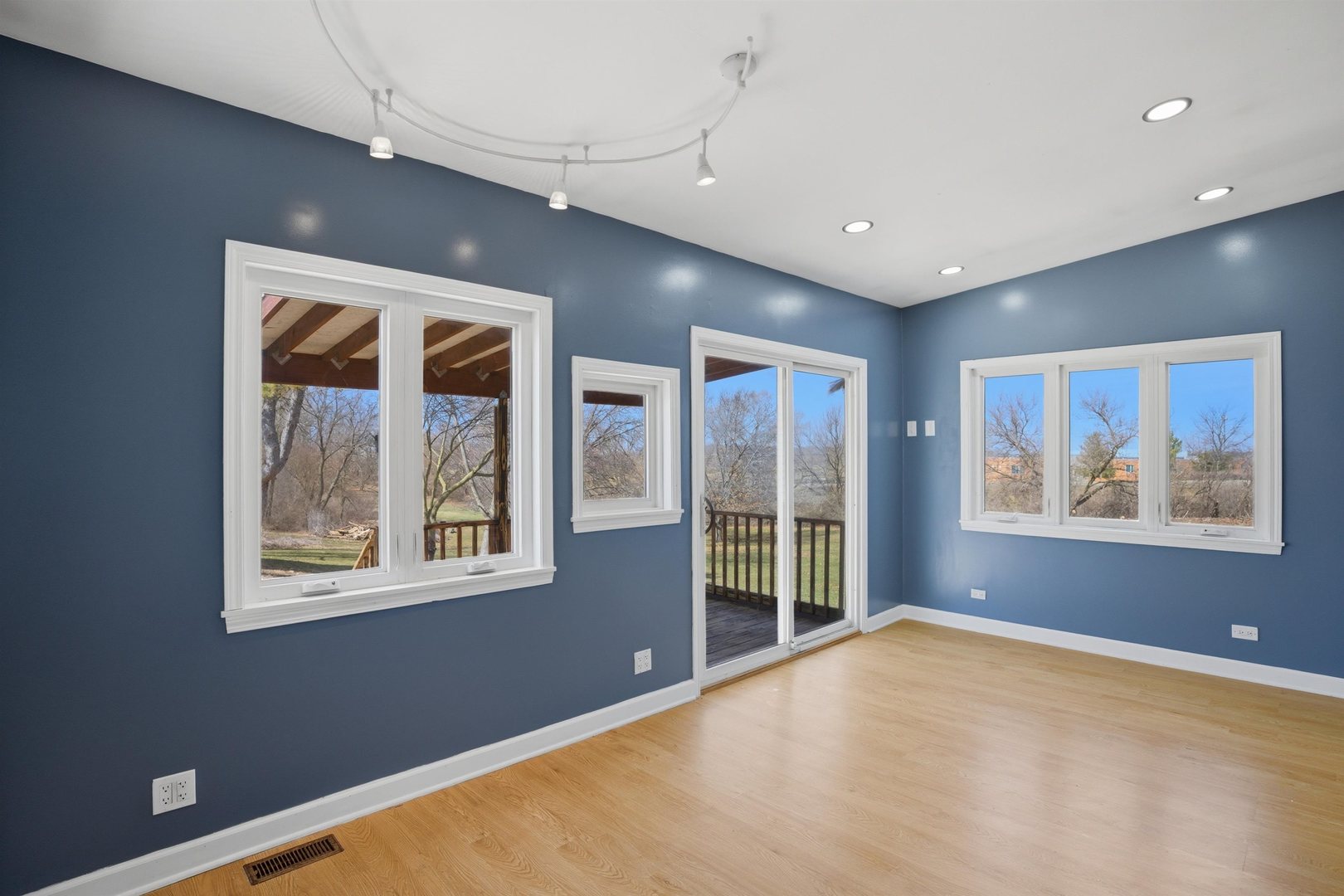 17N620 Ketchum Road Hampshire, IL 60140 - Photo 40 of 50 a view of an empty room with a window
