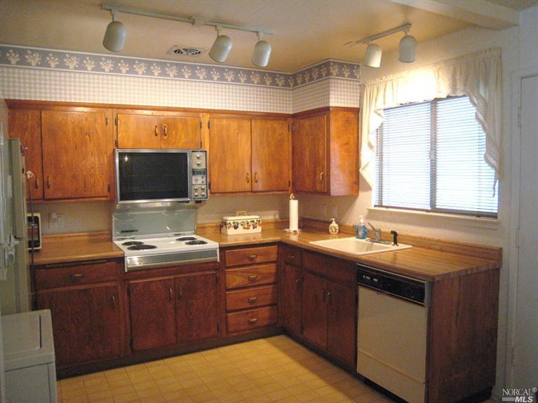 1064 J Los Gamos Road San Rafael, CA 94903 - Photo 1 of 1 Gallery Image 1