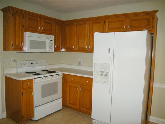 4968 Burnt Knob Road Murfreesboro, TN 37129 - Photo 5 of 19 All the appliances remain.