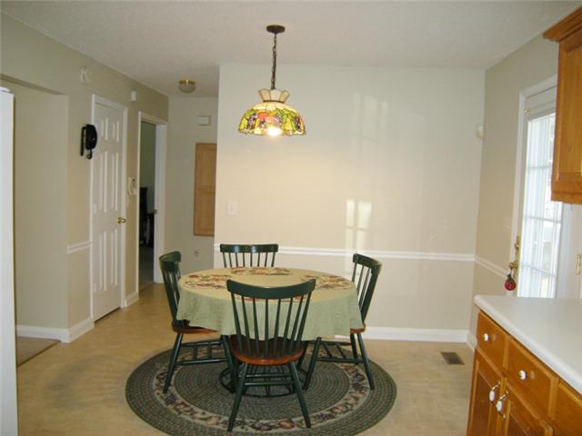 4968 Burnt Knob Road Murfreesboro, TN 37129 - Photo 6 of 19 Eat in kitchen with chair rail.