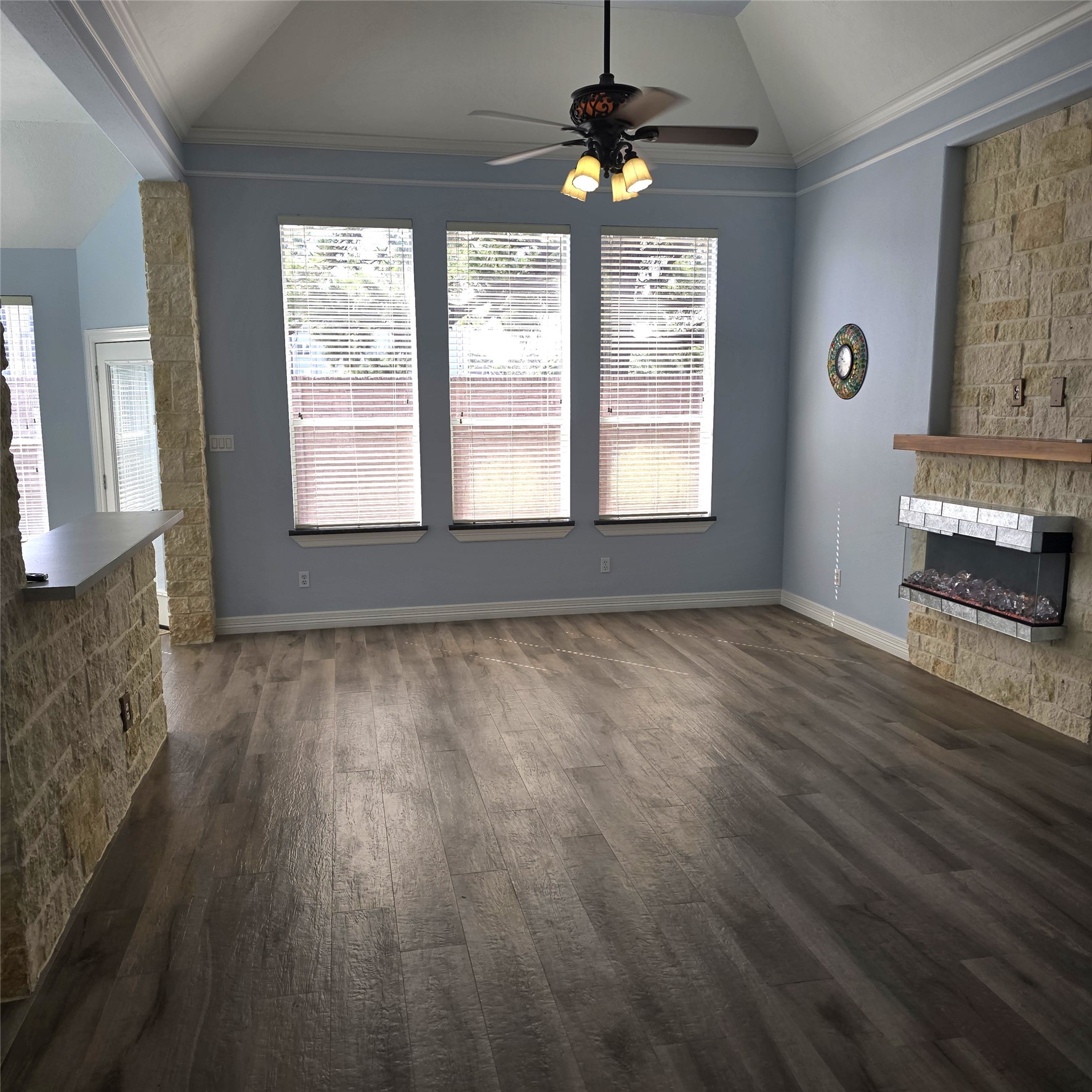 18302 Rittenhouse Park Court Spring, TX 77379 - Photo 14 of 42 LIVING ROOM VIEW OF TILE FLOORING