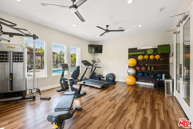 $5,912 | 4393 Paxton Place, Calabasas, CA 91302