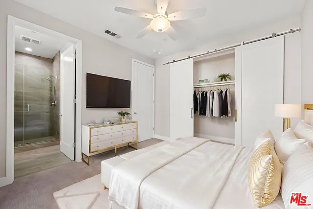 $5,912 | 4393 Paxton Place, Calabasas, CA 91302