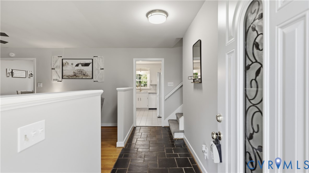 11430 Marsden Road Chester, VA 23831 - Photo 5 of 33 Slate tile floor