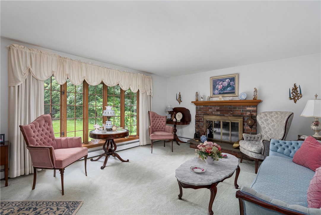 115 Intervale Road Cranston, RI 02910 - Photo 5 of 24