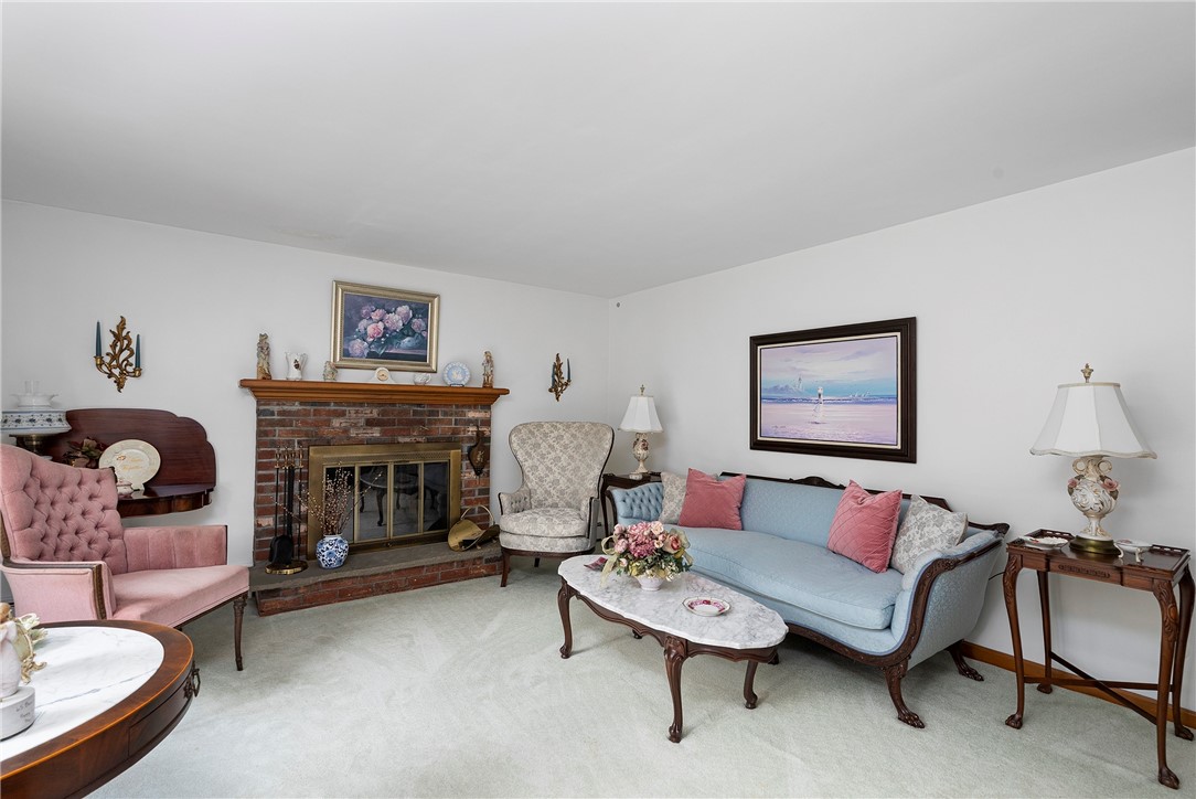 115 Intervale Road Cranston, RI 02910 - Photo 6 of 24