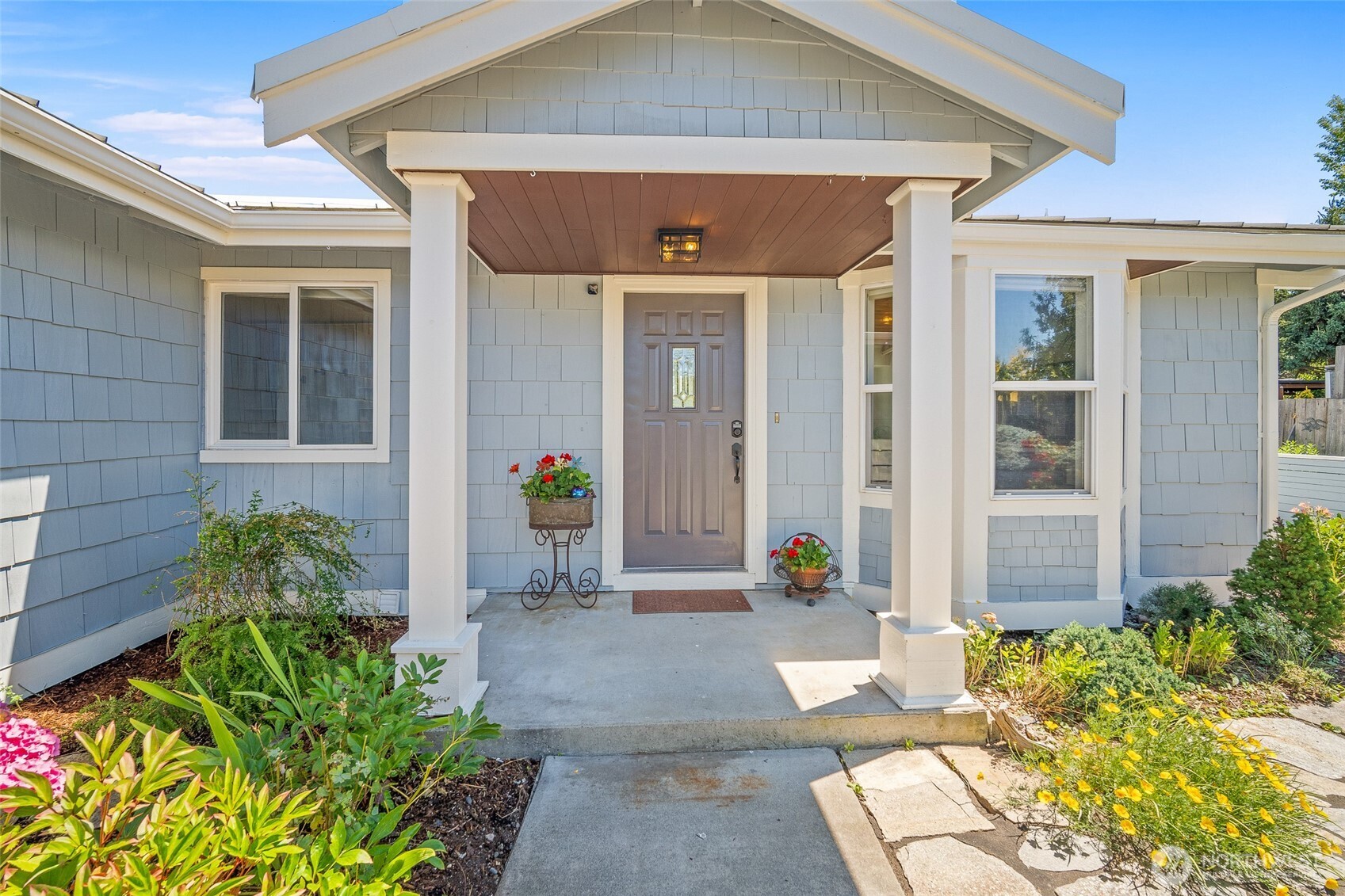 8142 Cowichan Road Blaine, WA 98230 - Photo 9 of 40