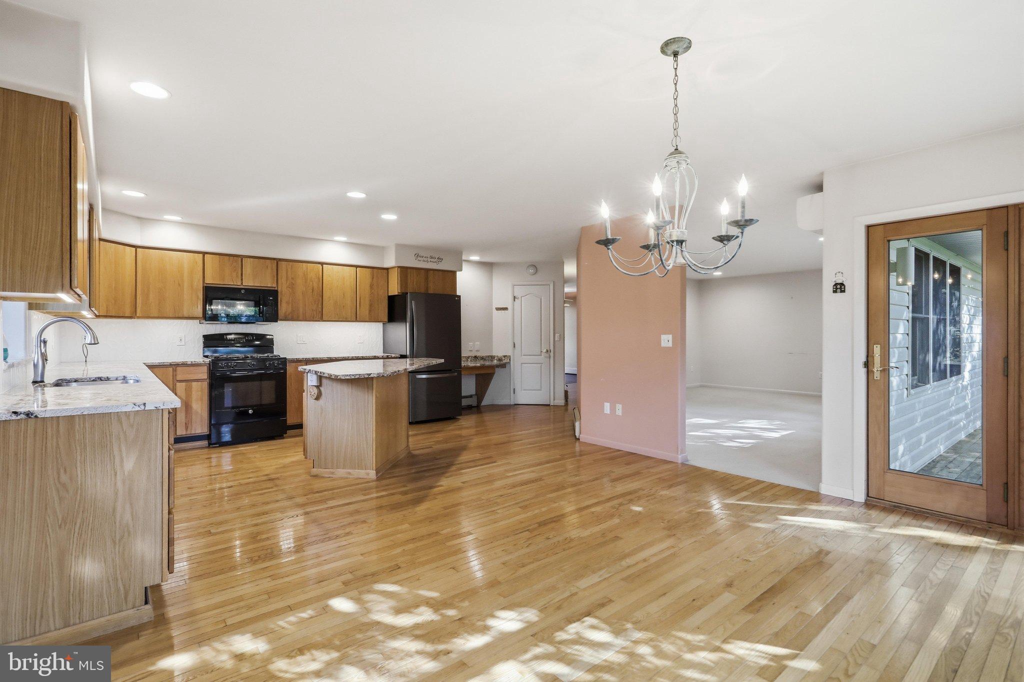 430 Forbes Road Bedford, PA 15522 - Photo 12 of 62 Kitchen/dining