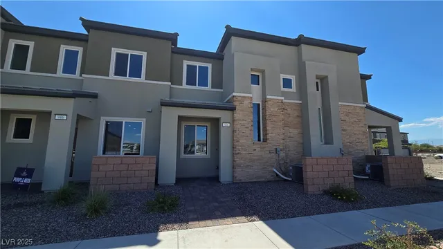 $2,000 | 988 Gearus Place, Henderson, NV 89011