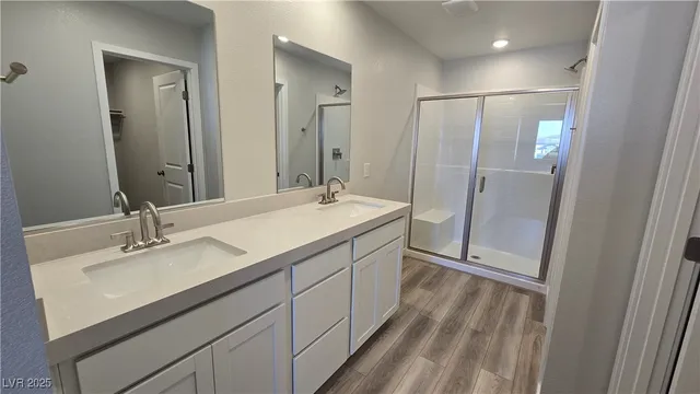 $2,000 | 988 Gearus Place, Henderson, NV 89011