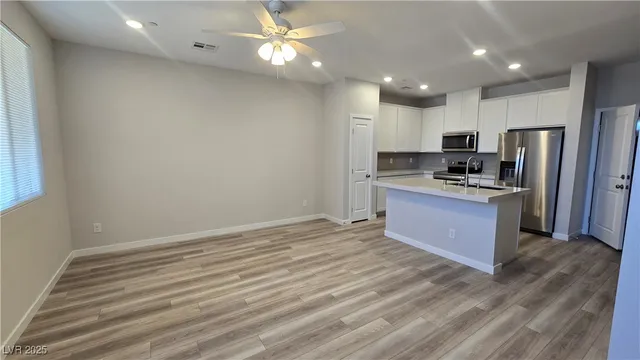 $2,000 | 988 Gearus Place, Henderson, NV 89011