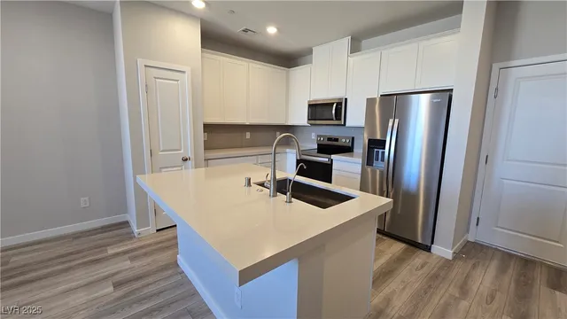 $2,000 | 988 Gearus Place, Henderson, NV 89011