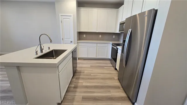 $2,000 | 988 Gearus Place, Henderson, NV 89011