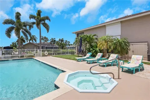 $350,000 | 912 Southwest 48th Terrace, Unit 107, Cape Coral, FL 33914