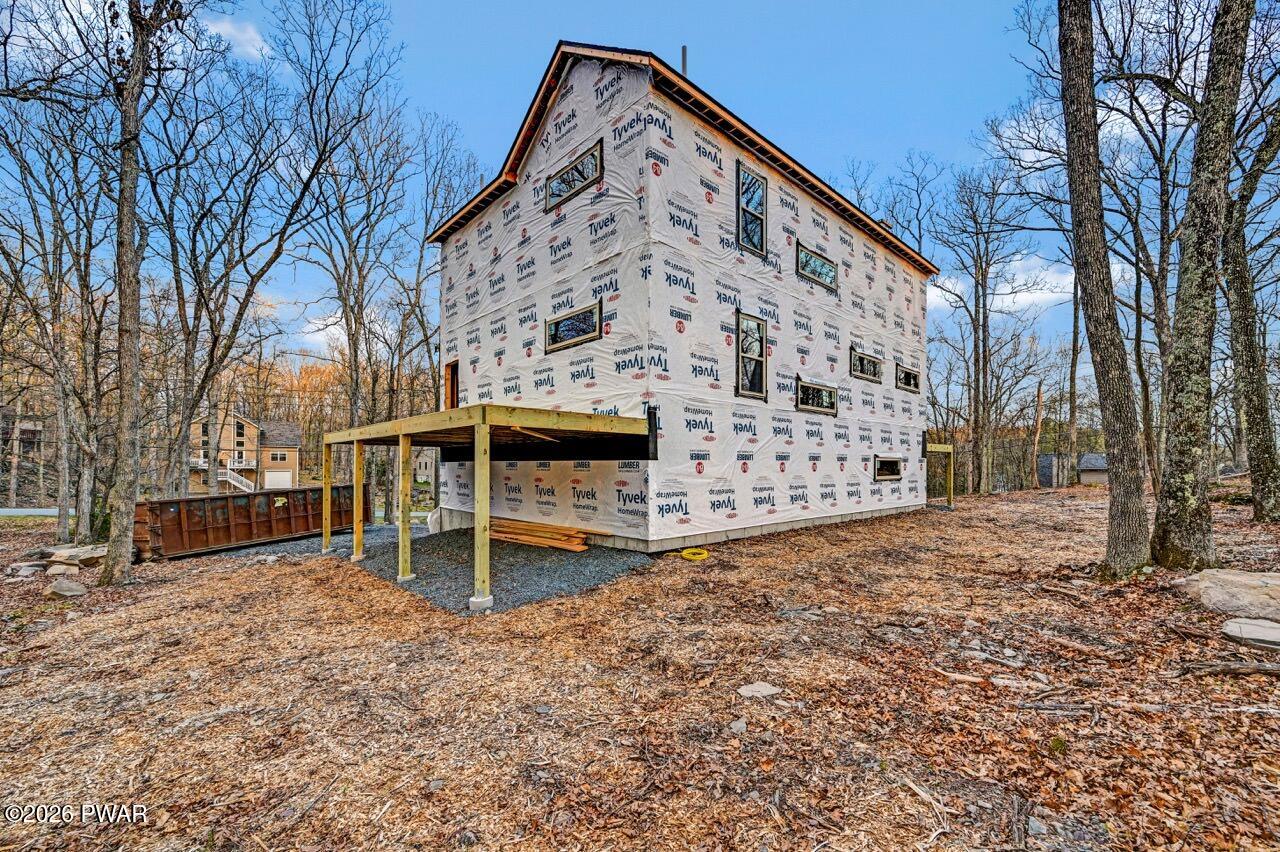 101 Maple Leaf Road Lackawaxen, PA 18435 - Photo 3 of 126