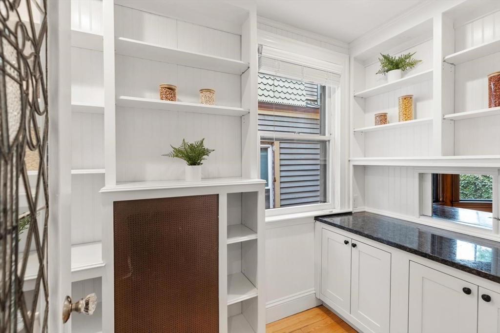 61 Preston Road Somerville, MA 02143 - Photo 7 of 35 Gallery Image 7