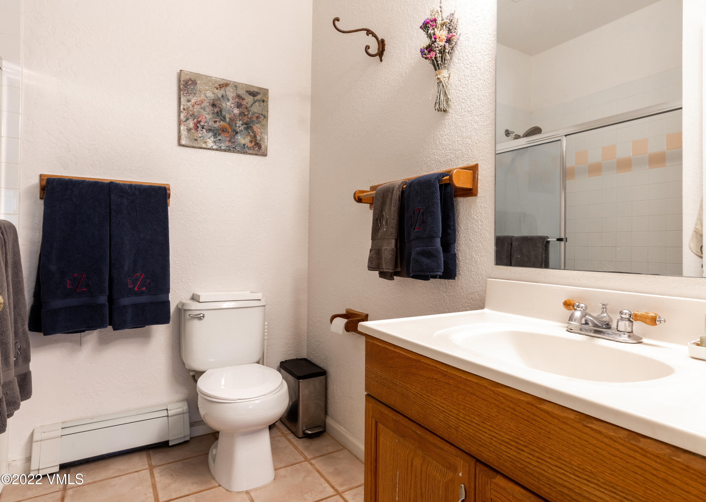 175 Hurd Lane, Unit 3101 Avon, CO 81620 - Photo 7 of 7 a bathroom with a sink and a toilet