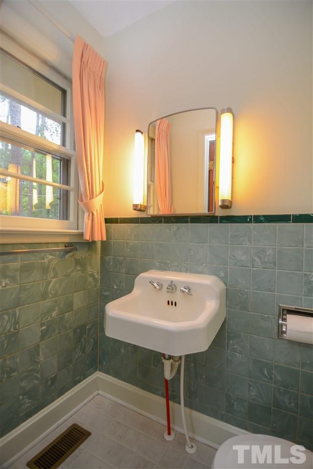 715 Durham Road Wake Forest, NC 27587 - Photo 18 of 25 Gallery Image 18
