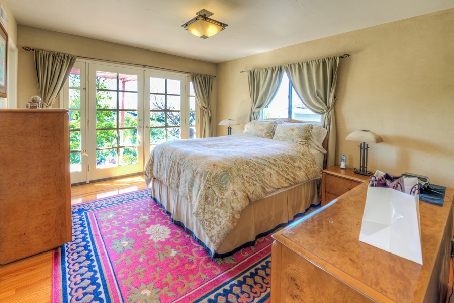 5452 Redding Road San Diego, CA 92115 - Photo 16 of 25 Gallery Image 16