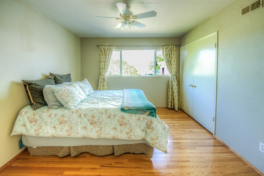 5452 Redding Road San Diego, CA 92115 - Photo 19 of 25 Gallery Image 19