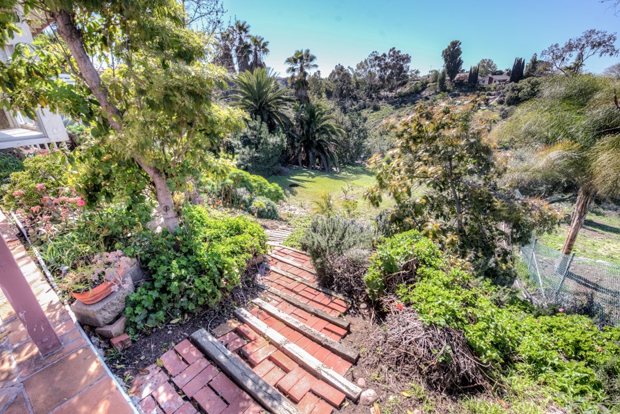 5452 Redding Road San Diego, CA 92115 - Photo 23 of 25 Gallery Image 23