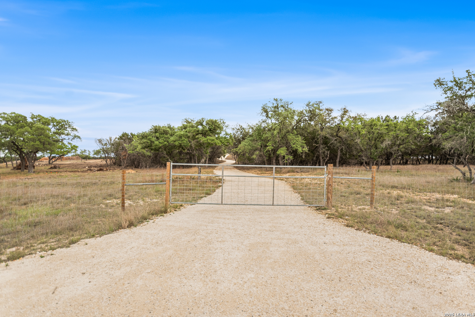 10205 2 Johns Road Boerne, TX 78006 - Photo 3 of 32 a view of a yard