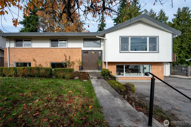 $1,375,000 | 324 Northwest 195th Street, Shoreline, WA 98177