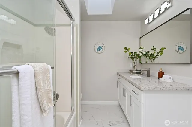 $1,375,000 | 324 Northwest 195th Street, Shoreline, WA 98177