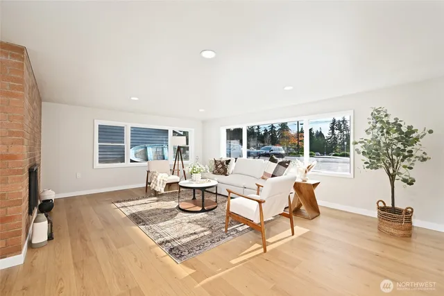 $1,375,000 | 324 Northwest 195th Street, Shoreline, WA 98177