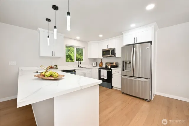 $1,375,000 | 324 Northwest 195th Street, Shoreline, WA 98177