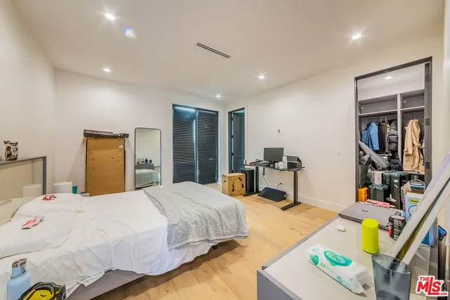 $4,500,000 | 3932 Glencoe Avenue, Venice, CA 90291