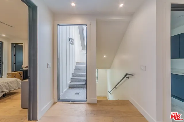 $4,500,000 | 3932 Glencoe Avenue, Venice, CA 90291