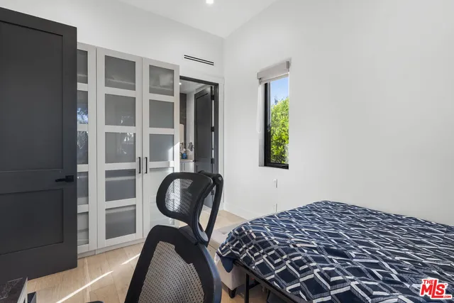 $4,500,000 | 3932 Glencoe Avenue, Venice, CA 90291