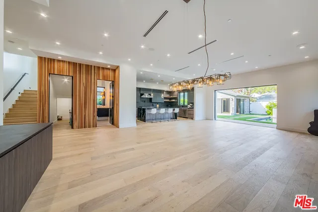 $4,500,000 | 3932 Glencoe Avenue, Venice, CA 90291