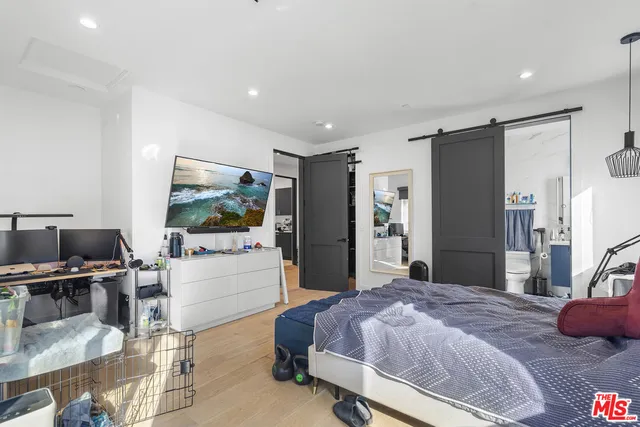 $4,500,000 | 3932 Glencoe Avenue, Venice, CA 90291