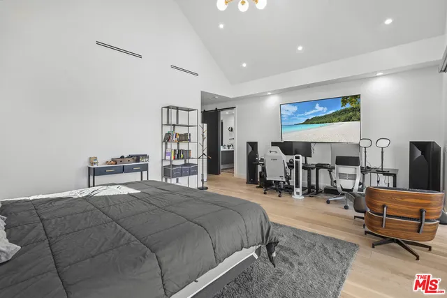 $4,500,000 | 3932 Glencoe Avenue, Venice, CA 90291