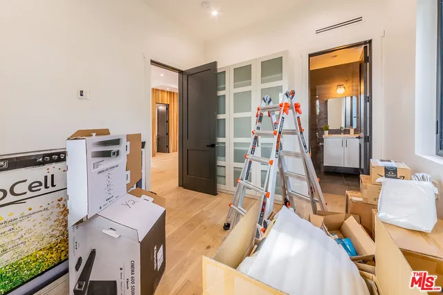 $4,500,000 | 3932 Glencoe Avenue, Venice, CA 90291