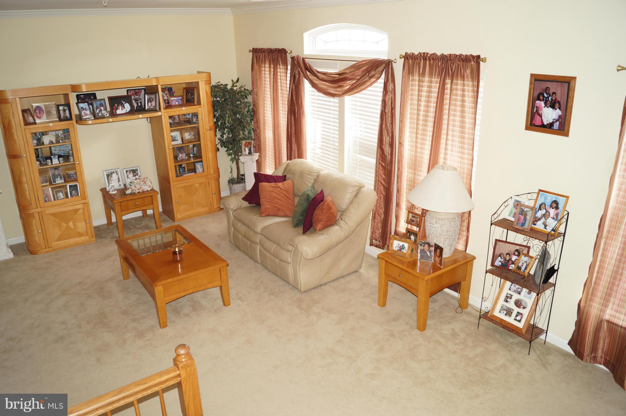 41802 Inspiration Terrace, Unit 8F Aldie, VA 20105 - Photo 3 of 30 Living Room