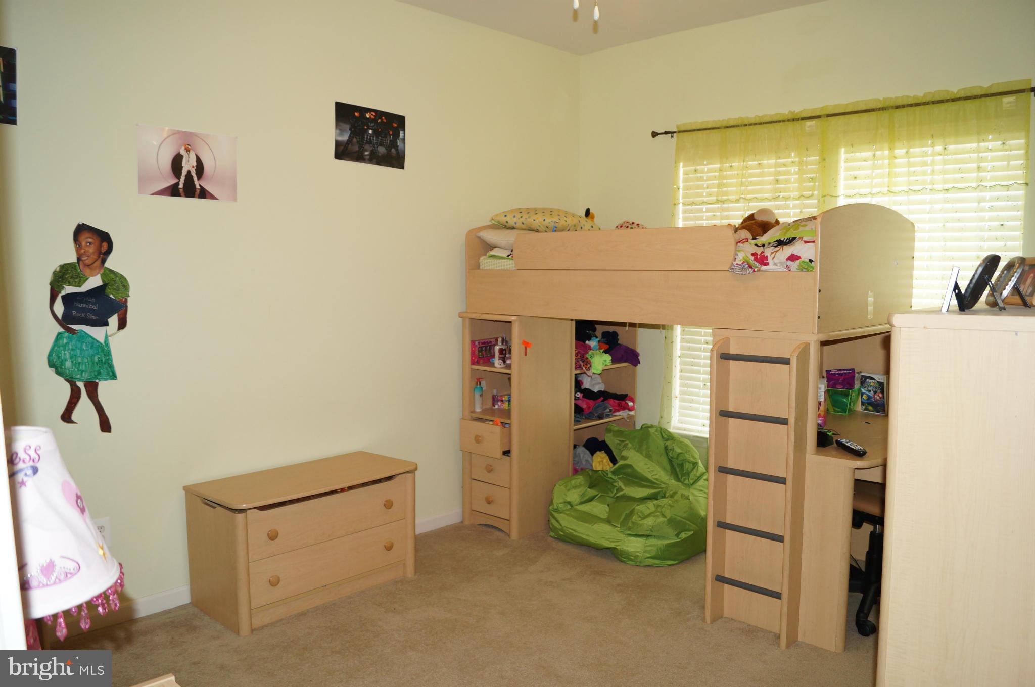 41802 Inspiration Terrace, Unit 8F Aldie, VA 20105 - Photo 24 of 30 Bedroom #3