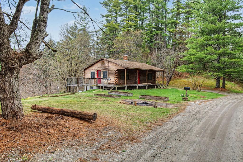 37 Premo Road Roxbury, VT 05669 - Photo 3 of 27 Gallery Image 3