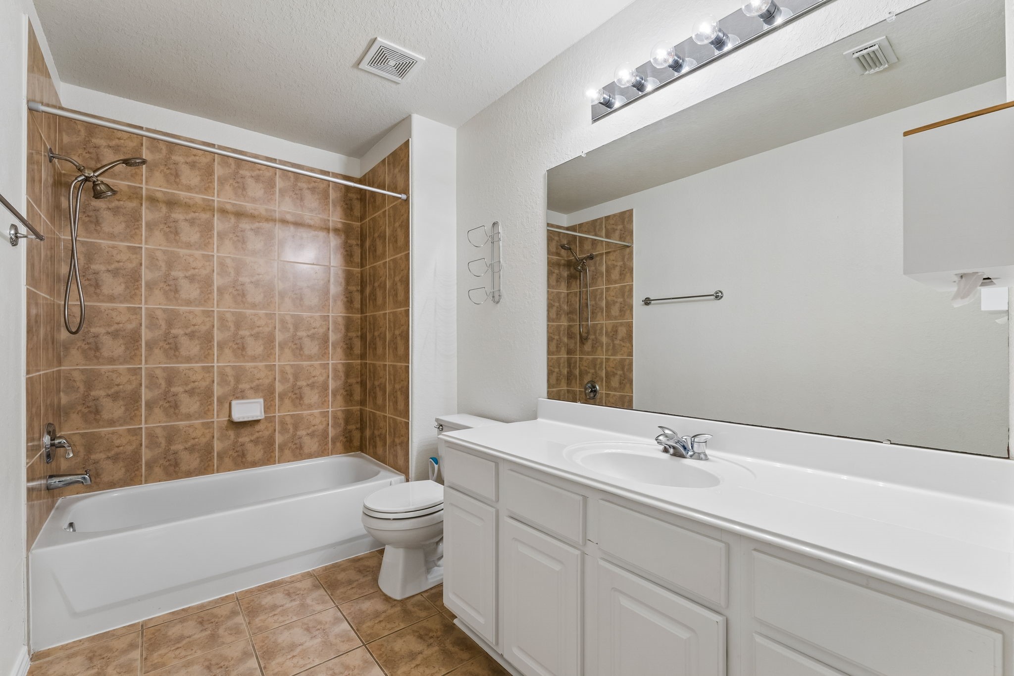 28510 Rustic Pines Court Spring, TX 77386 - Photo 27 of 39 Gallery Image 27
